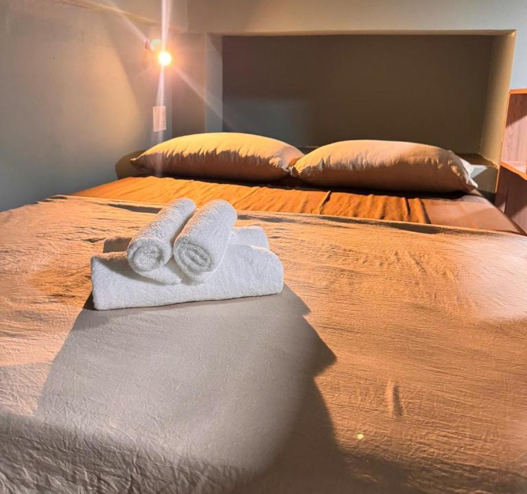 Hang Xanh Apartment | Àla Homestay Hàng Xanh near Landmark 81