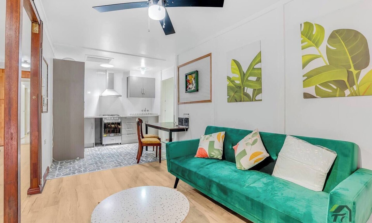 Springfield Lakes House | 位于Springfield lakes的 5 房大house