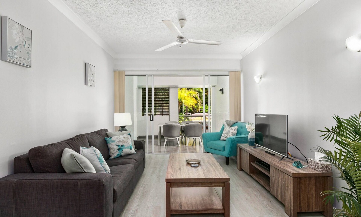 Palm Cove Apartment | 2 Bedroom Pool View Apartment Alassio Resort Palm Cove