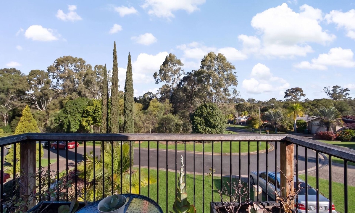 Runcorn House | 4 BR Family Home in Runcorn close to local market and quick access to CBD