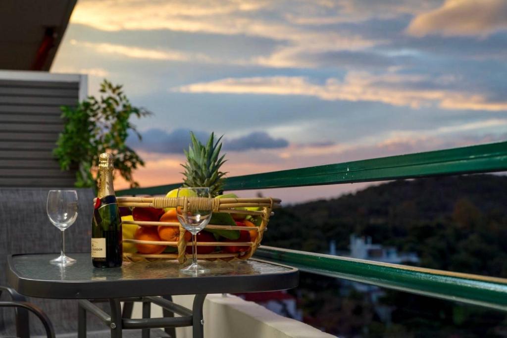 Vouliagmeni Apartment | 51m² Flat in Vouliagmeni