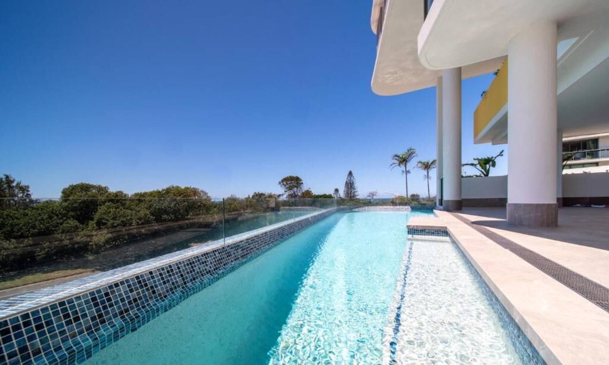Maroochydore Apartment | 701 Sakara - Luxury Dual-Level Beachside Retreat