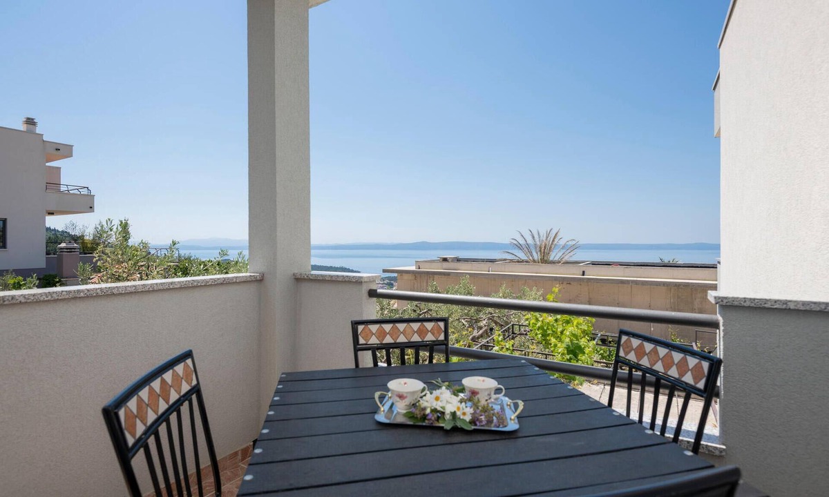 Veliko Brdo Apartment | Amazing apartment in Makarska with WiFi