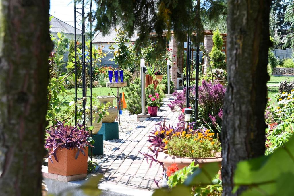 Herend Bed & Breakfast | Anna Panzió