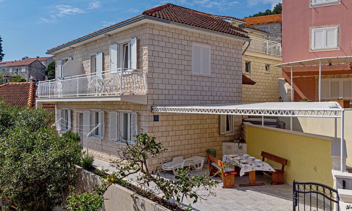 Cove Tri Zala (Zrnovo) Apartment | Apartments Čedomir, (14067), Korčula, hr