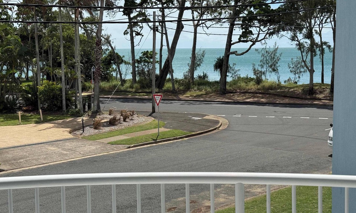 Torquay Apartment | Atlantis Unit 8, Esplanade, Hervey Bay QLD 4655
