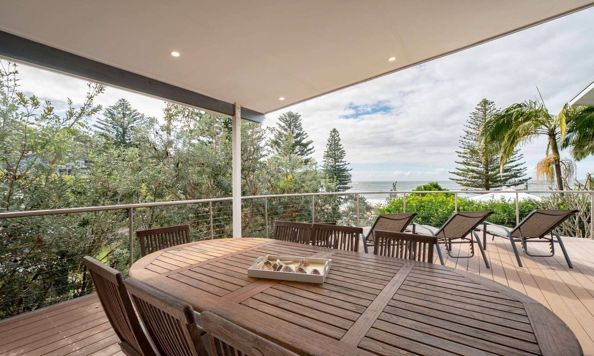Macmasters Beach House | "Bangalla" - Ocean Views & Private Beach Access
