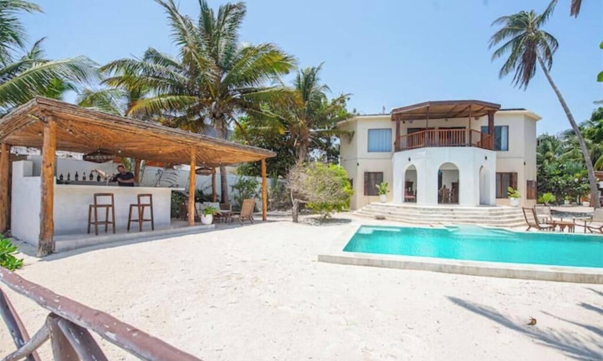 Jambiani Apartment | Beachfront Villa in Zanzibar | 24h Service, Chef & Daily Housekeeping
