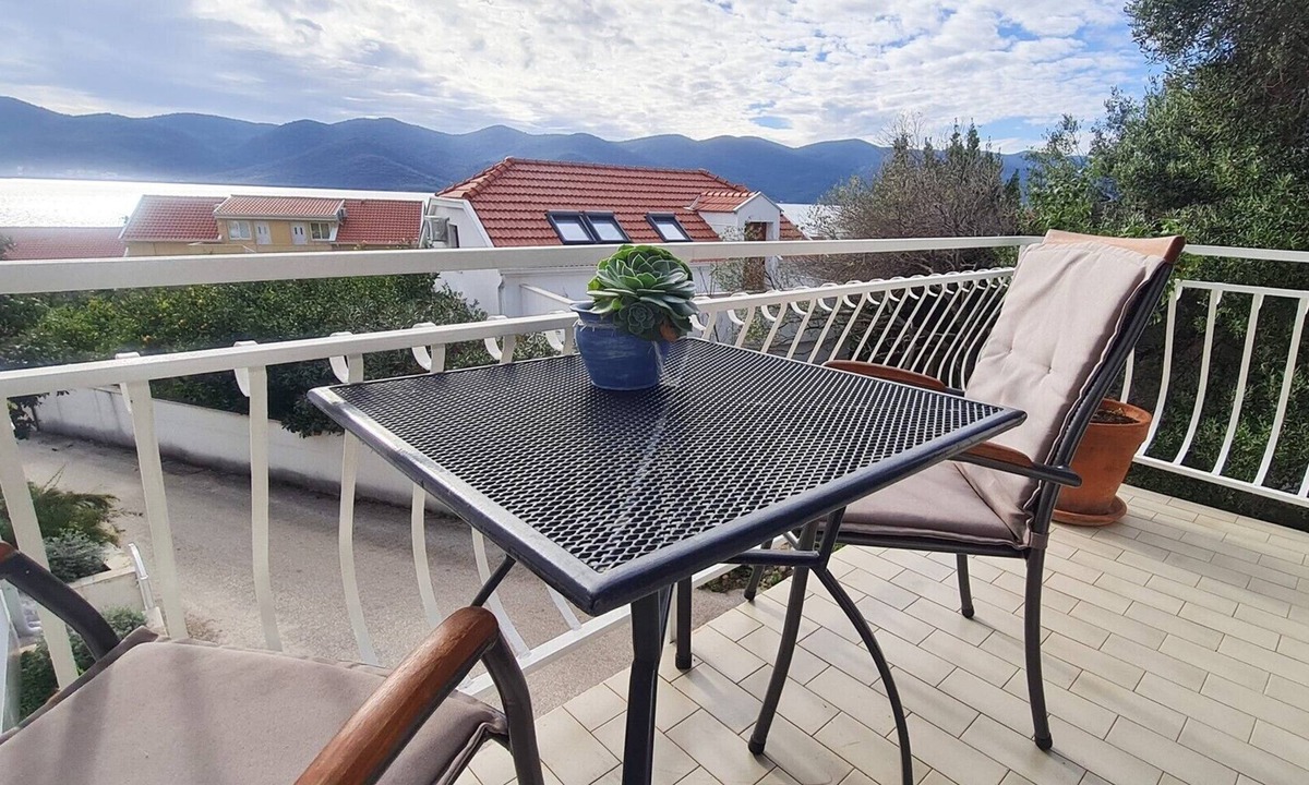 Viganj Apartment | Beautiful Studio Apartment with excellent location, just 50m from the sea!