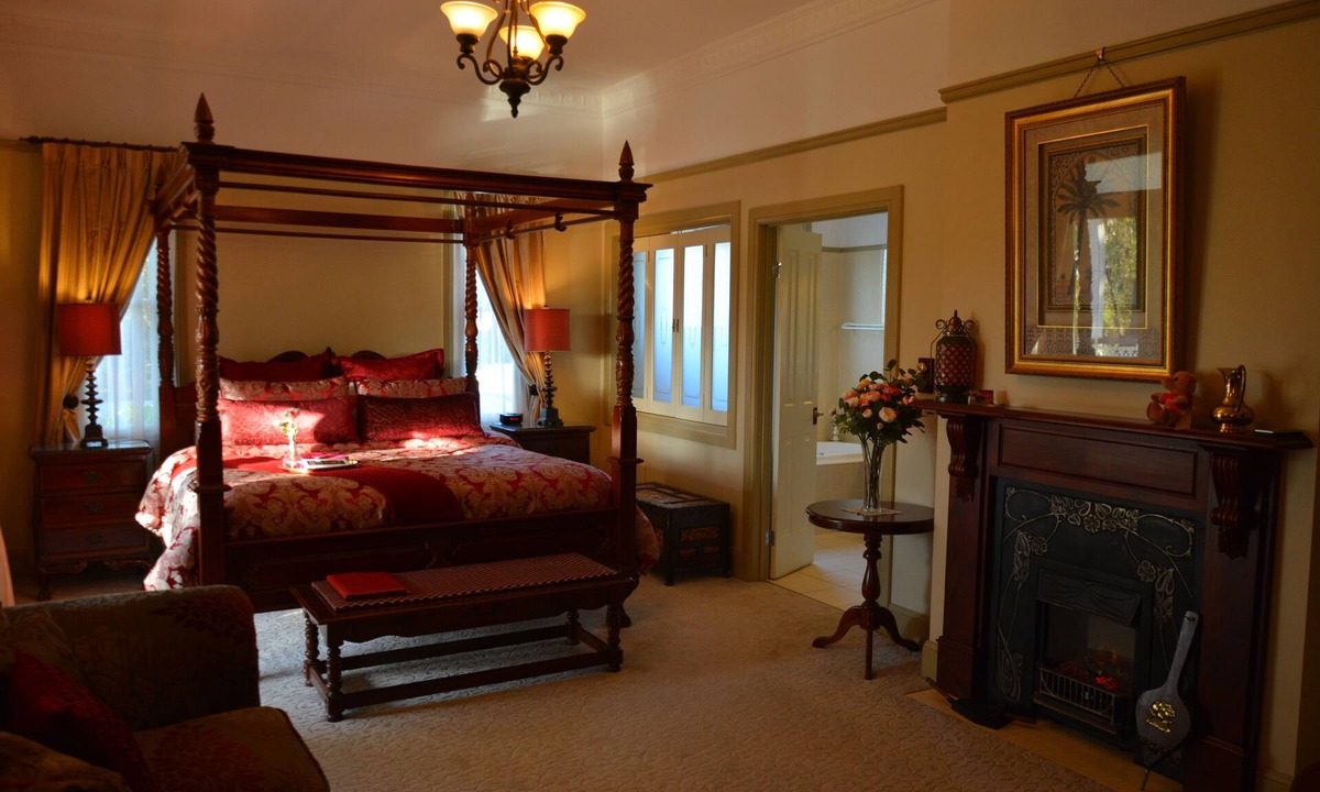 Diddillibah Bed & Breakfast | Bli Bli House Riverside Retreat
