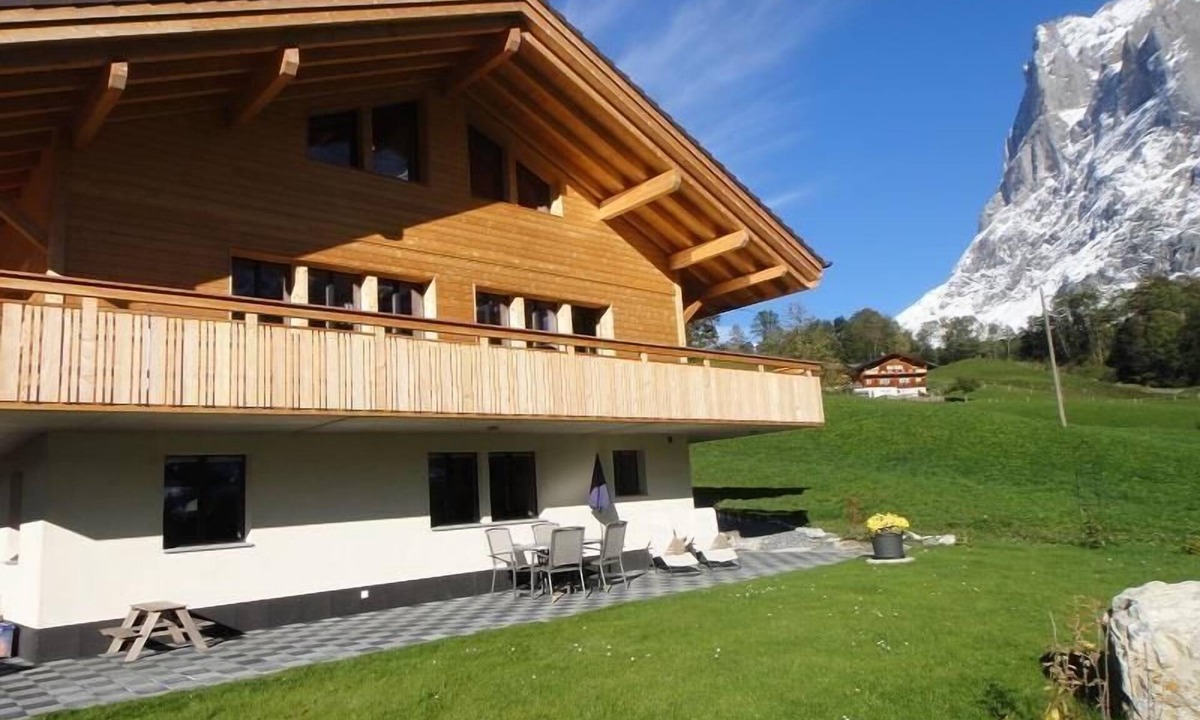 Grindelwald Ski Chalet | Boimenzüün 2 bed flat
