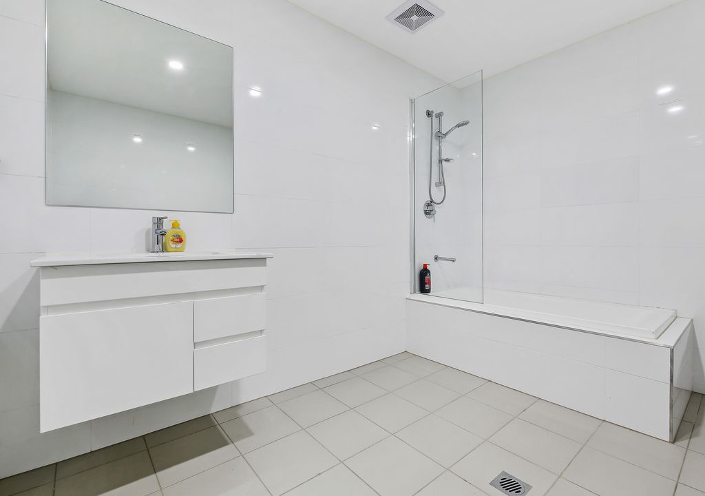 Penrith House | Brand new 2BR next to Penrith town center