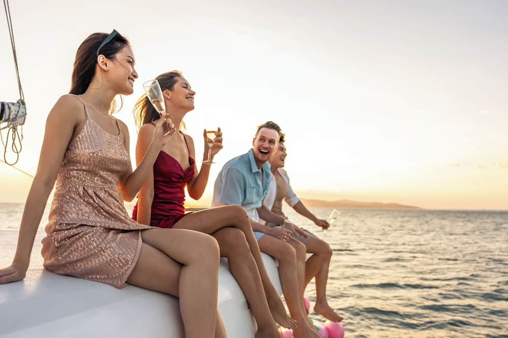 Parham Town Boat Rental | Caribbean Dream: Sun-soaked Sailing Adventure from Tortola, Islas Vírgenes Británicas