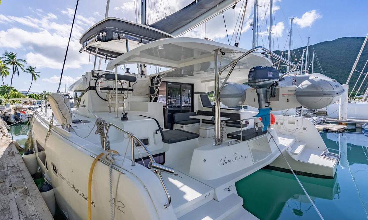Road Town Boat Rental | Caribbean Dream: Sun-soaked Sailing Adventure from Tortola, Islas Vírgenes Británicas
