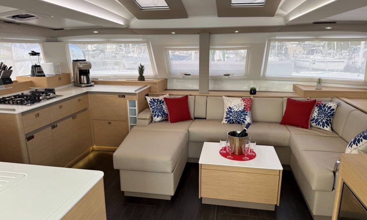 Road Town Boat Rental | Caribbean Dream: Sun-soaked Sailing Adventure from Tortola, Islas Vírgenes Británicas