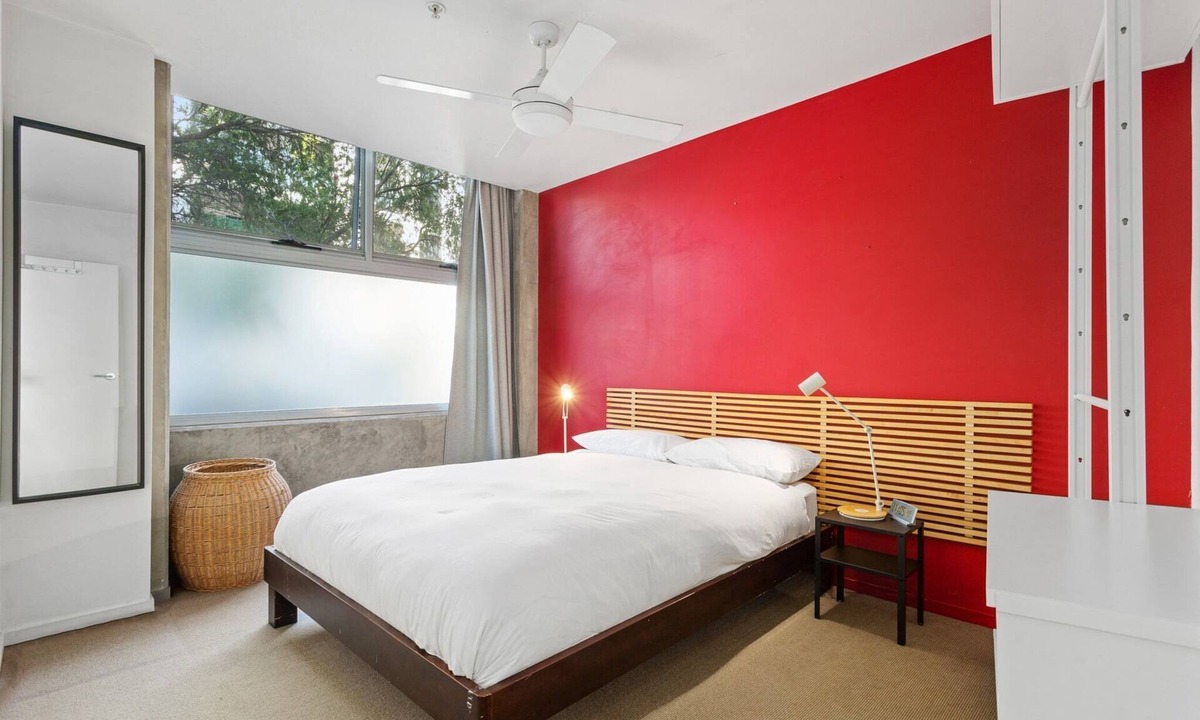 Newtown Apartment | Chic 1-Bed Apartment in the Heart of Newtown
