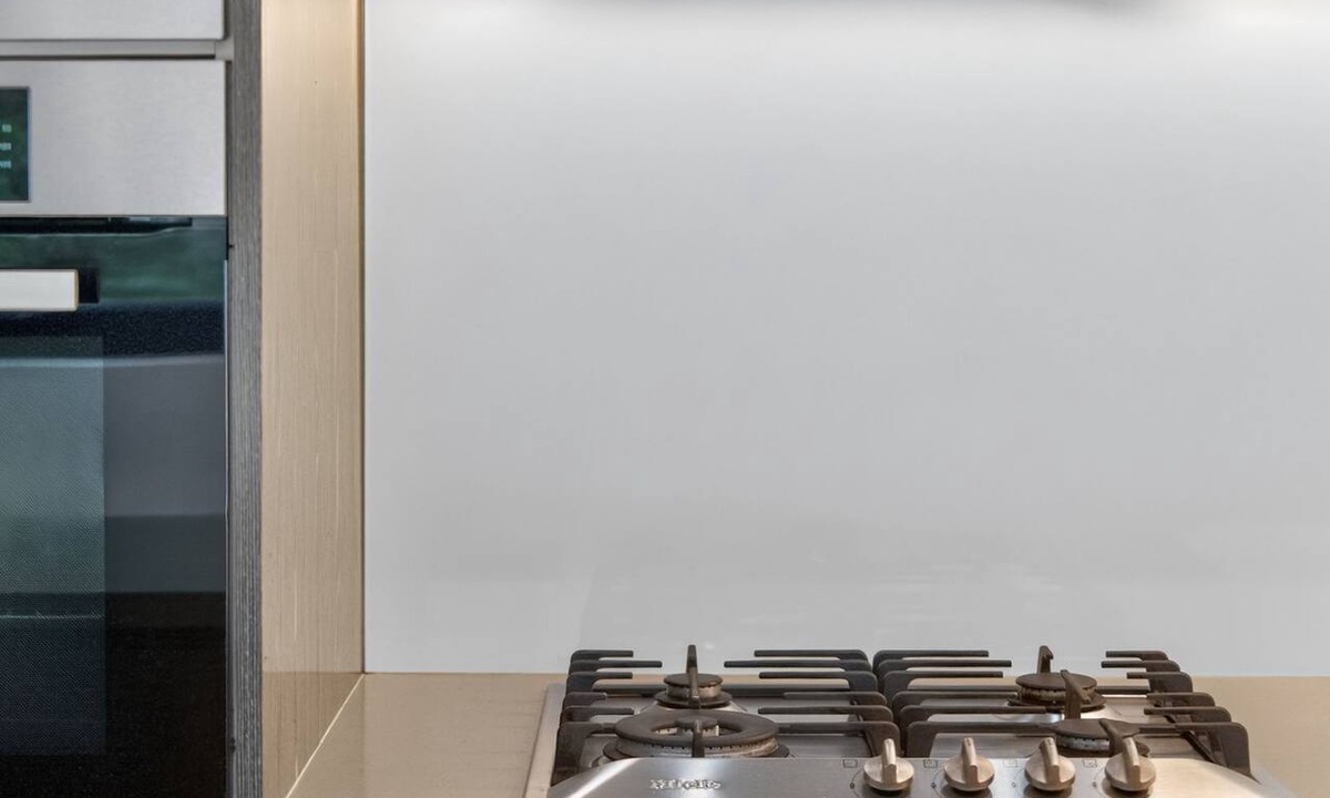 Coogee Apartment | Chic 2-Bed Apartment w/Balcony Near Coogee Beach