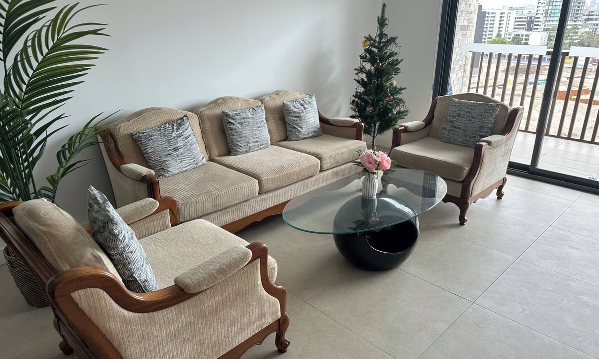 Rosebery Apartment | Cosy 3-Bed Room 2 bathroom 5 minutes to Swimming and Gym at Rosebery Apartment