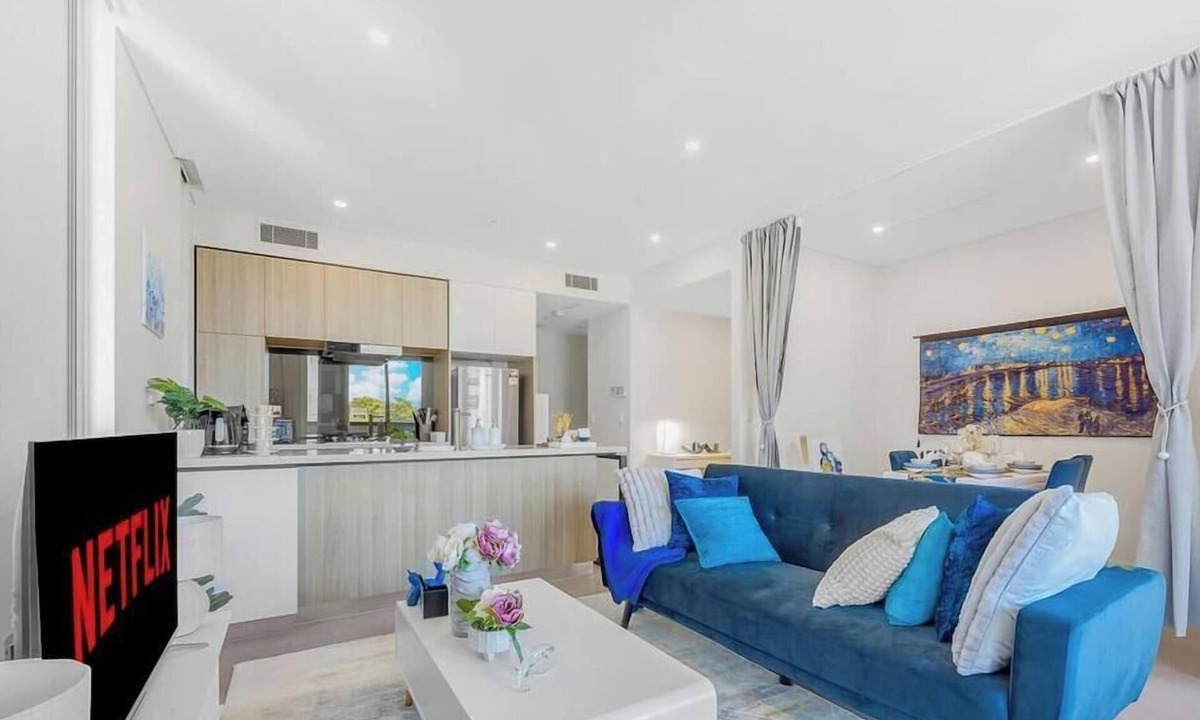 Burwood Apartment | Cozy 2 Bedrooms at Centre of Burwood