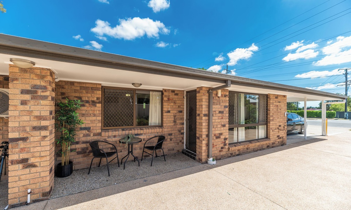 Mount Warren Park Apartment | Cozy 2BR Stay in Mount Warren Park | Sleeps 4