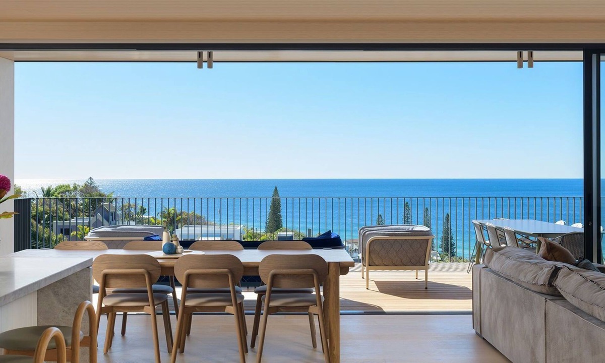 Sunshine Beach House | Eagles Nest - Wake to the sunrise over the glittering Coral Sea