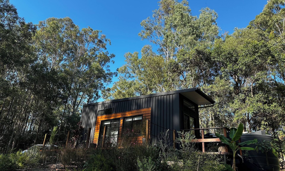Pie Creek House | Eco-Friendly Tiny House Retreat | Private Chef Dining