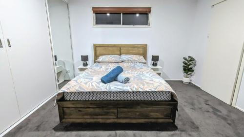 Ingleburn House | Entire Place Private Luxe 1BR with 1BA 1K 1LR