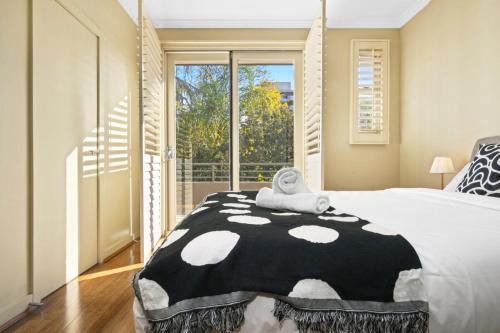 Chatswood Apartment | Family 3BR 2-level Home at Central Chatswood