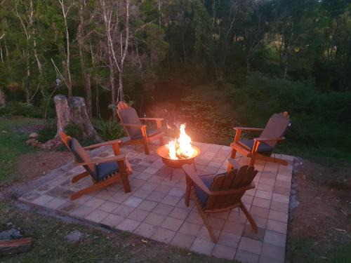 Bellthorpe House | Fiery, cozy starry nights - Farm stay!