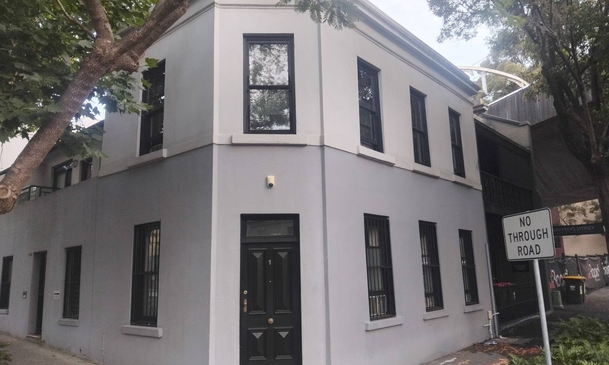 Kings Cross House | Fully Furnished 2 bedroom Townhouse in the heart of Sydney