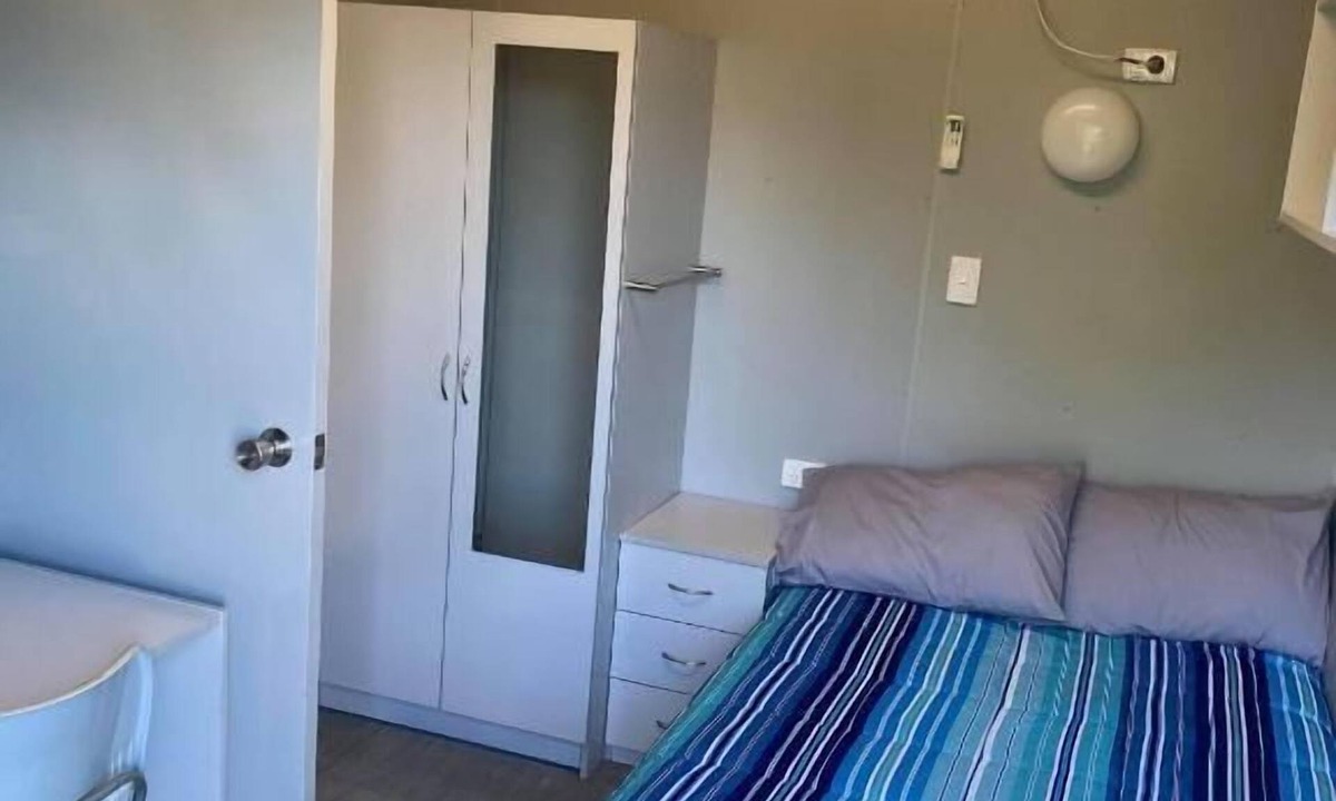 Gundiah RV Rental | Gundy Pub and caravan park