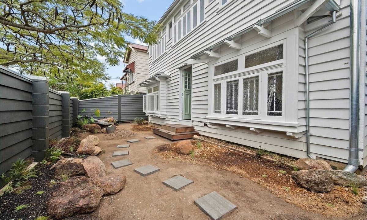 West End House | Heritage Family Home|Heart of West End|CBD & River