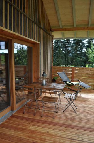 Finsterbergen Apartment | Holzmichel