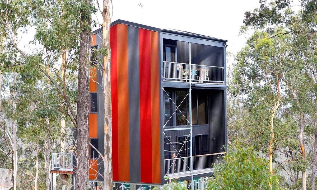 Austinville Cabin | Impressive Gold Coast Tree House Ideal for Unique Queensland Holidays