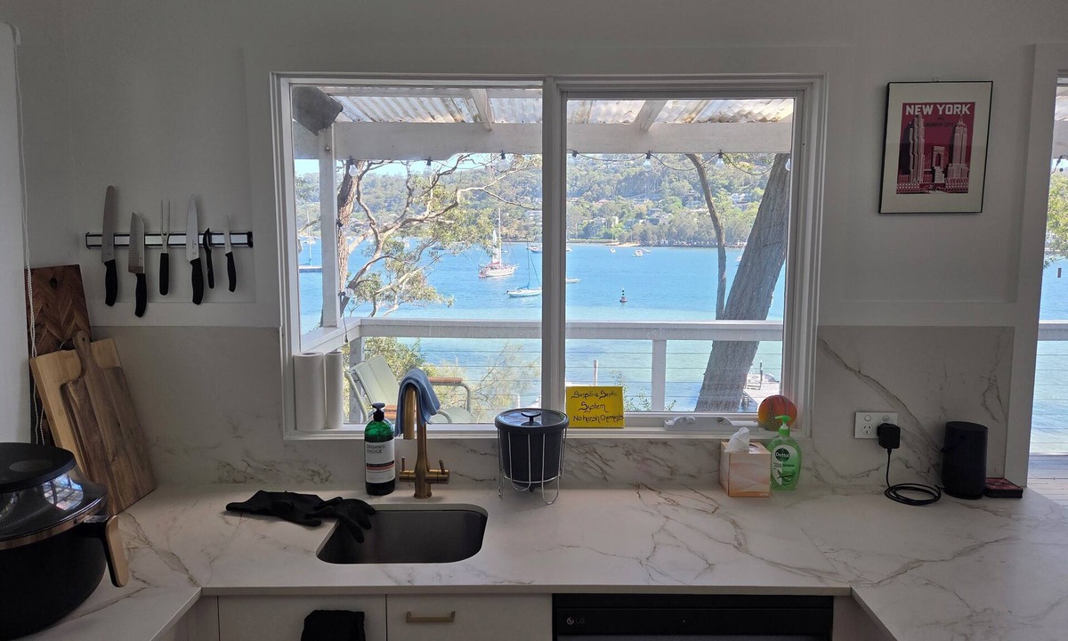 Sydney House | Island escape with private waterfront beach and jetty on Scotland Island.