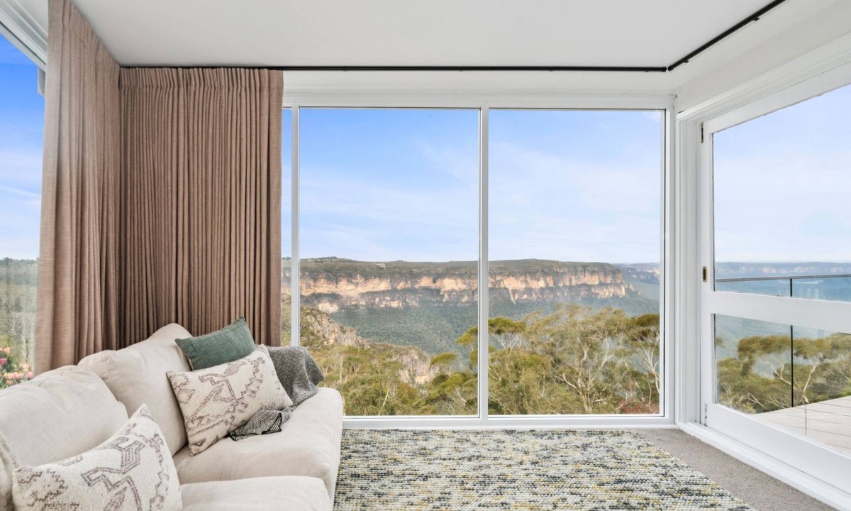 Leura House | Jamburra - Breathtaking views of the Blue Mountains!
