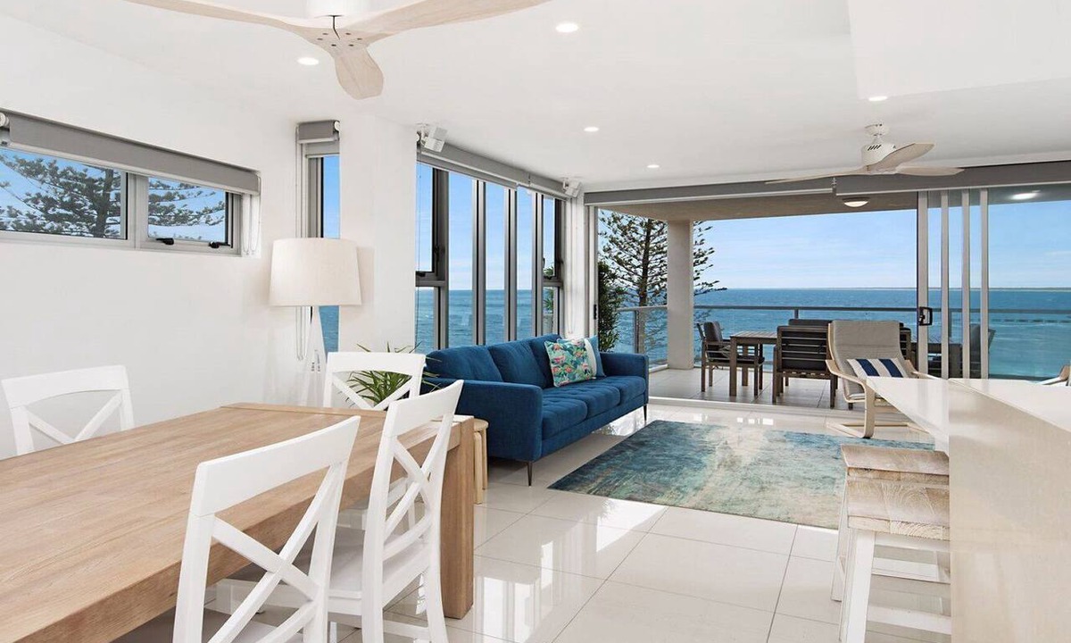 Kings Beach Apartment | Kings Edge Unit 10 Kings Beach QLD