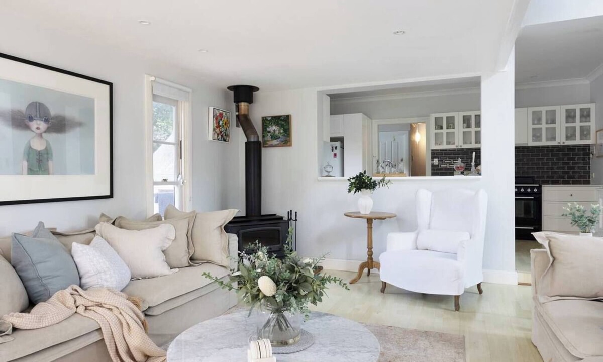 Witta House | Luxury Designer Country Cottage Escape