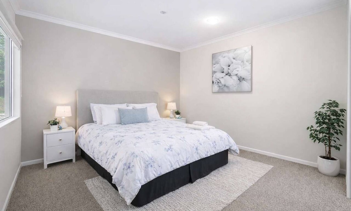 South Townsville Apartment | Luxury Marina Escape Townsville | CBD Apartment with Views