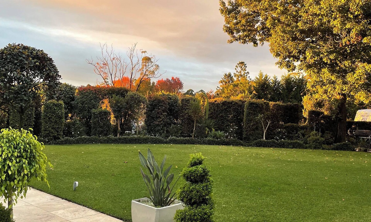 Duffys Forest Apartment | Luxury Paradise Country Suite, Nature Retreat and Private Chef Fine dining