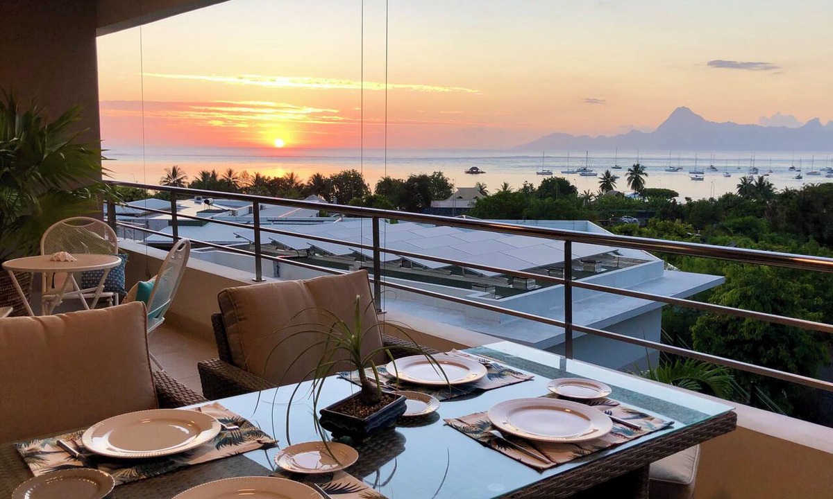 Punaauia Condo | Manuia luxury apartment - Tahiti, Punaauia -Wi-Fi/Netflix/pool & gym