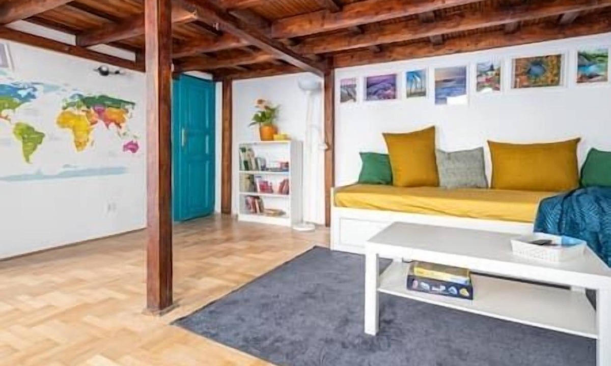 Terezvaros Apartment | MidTerm - Little Dream Apartment