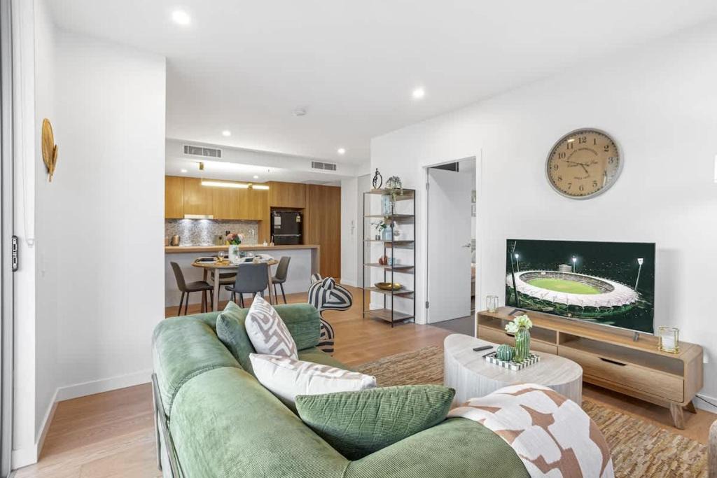 Kangaroo Point Apartment | Modern 2BR near The Gabba & BBQ