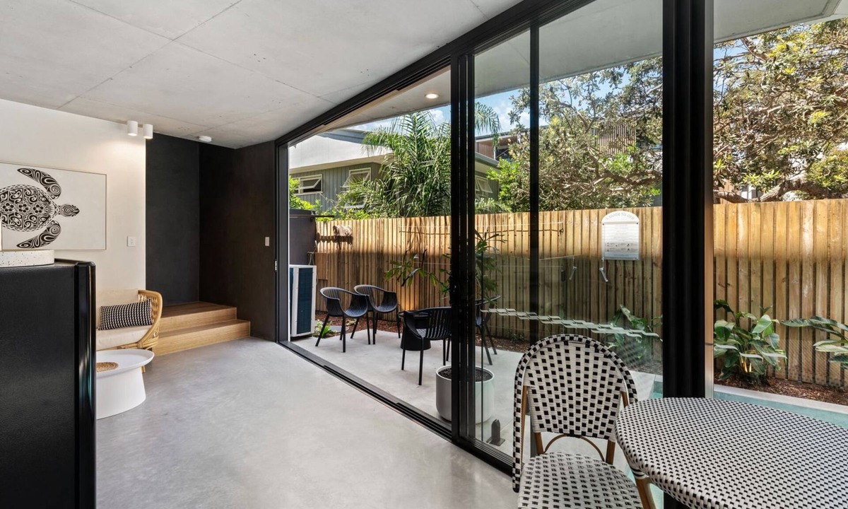 Mooloolaba House | Mooloolaba luxury beach escape with heated pool The Smith