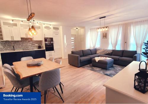 Erd Apartment | Moonshine Érd