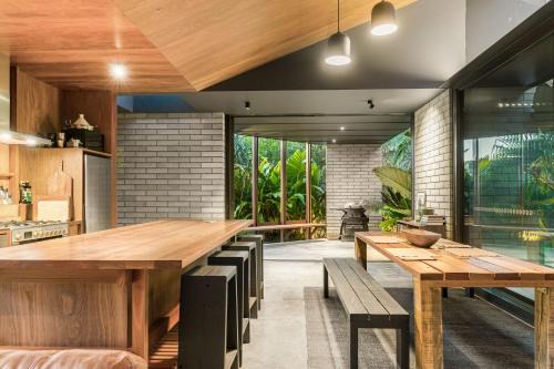 Ocean Shores House | Muli Muli