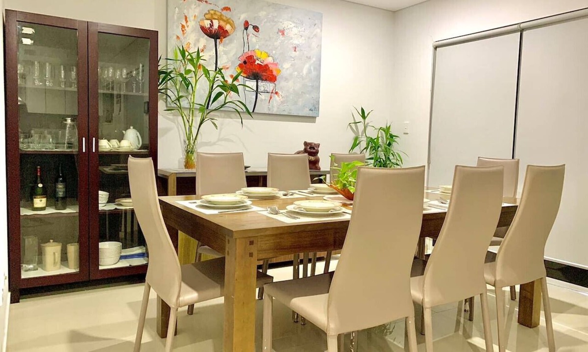 Bankstown House | Near Train/Shopping at Bankstown