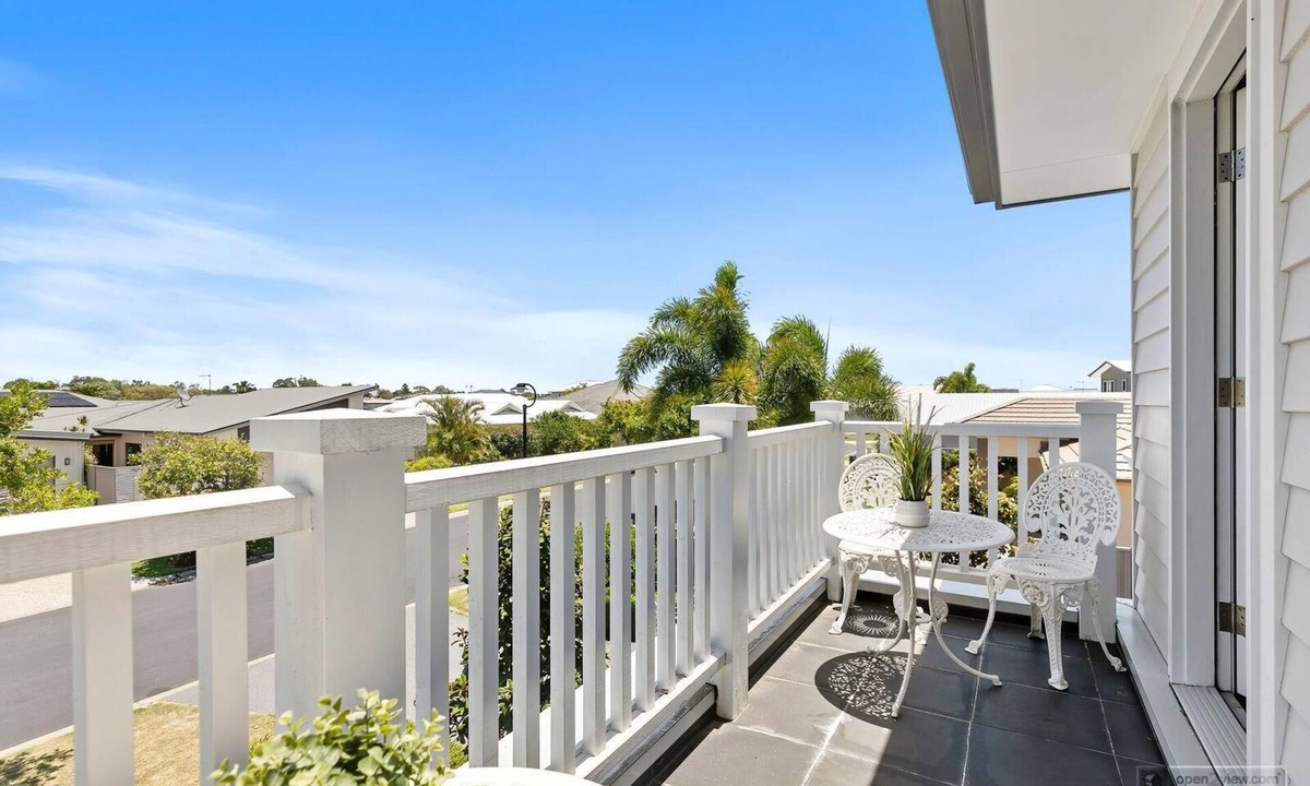 Banksia Beach Apartment | New Haven - Garden Balcony Suite