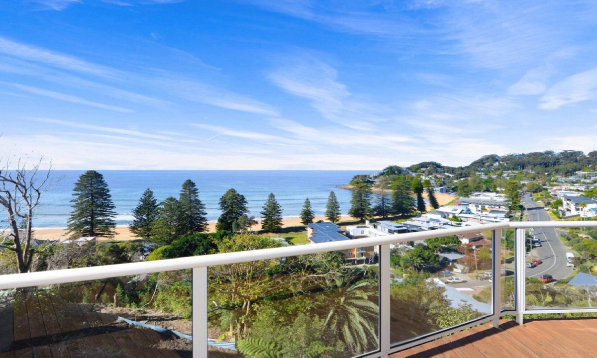 Avoca Beach House | Ocean Vue - Stunning Views!