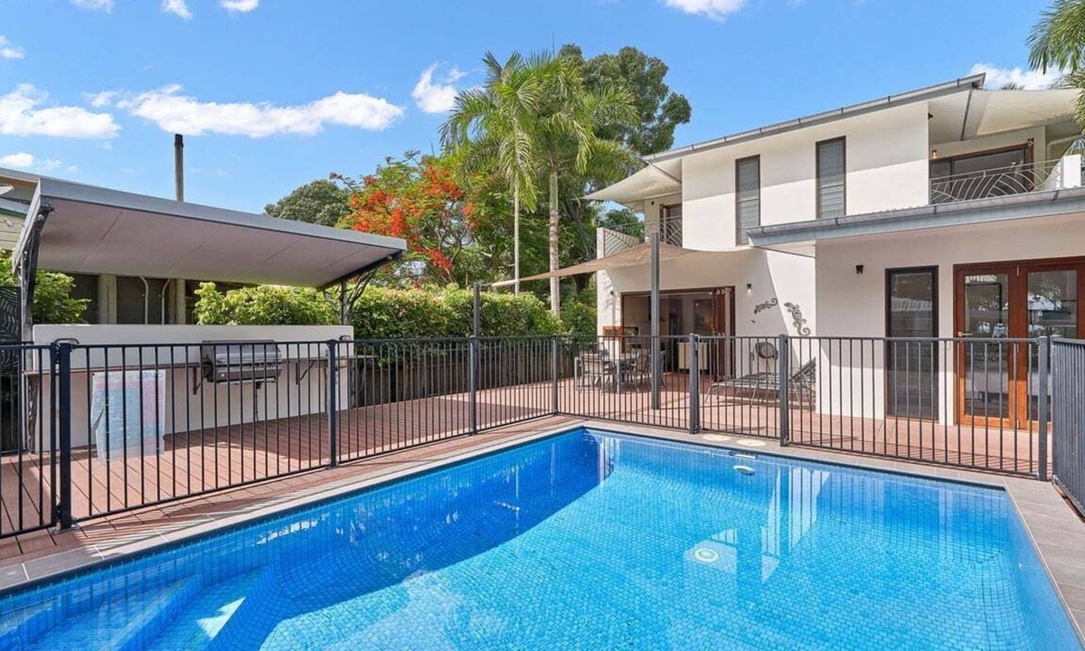 Clifton Beach House | Onda Beach Holiday Home in Clifton Beach